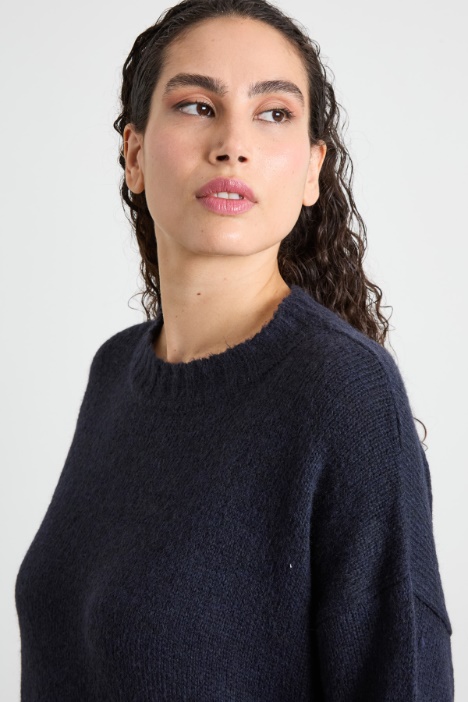 Maglia con frange al fondo