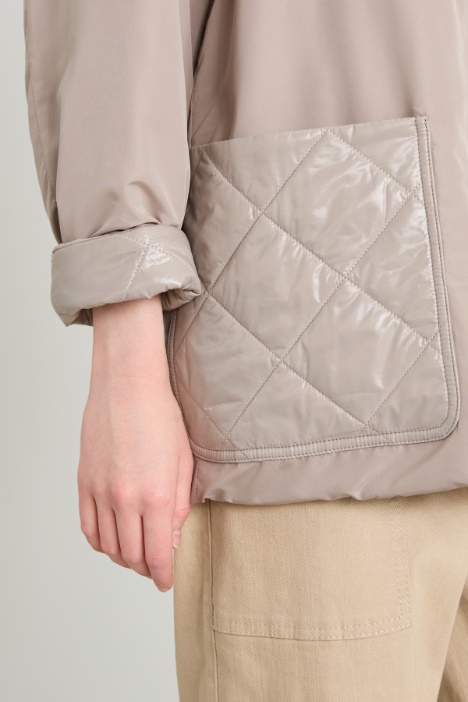 Imbottito reversibile con cappuccio