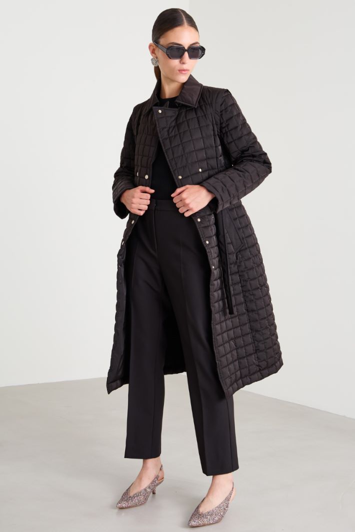 Padded coat with belt Intrend