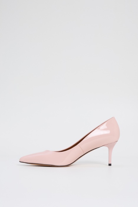 Décolleté in vernice