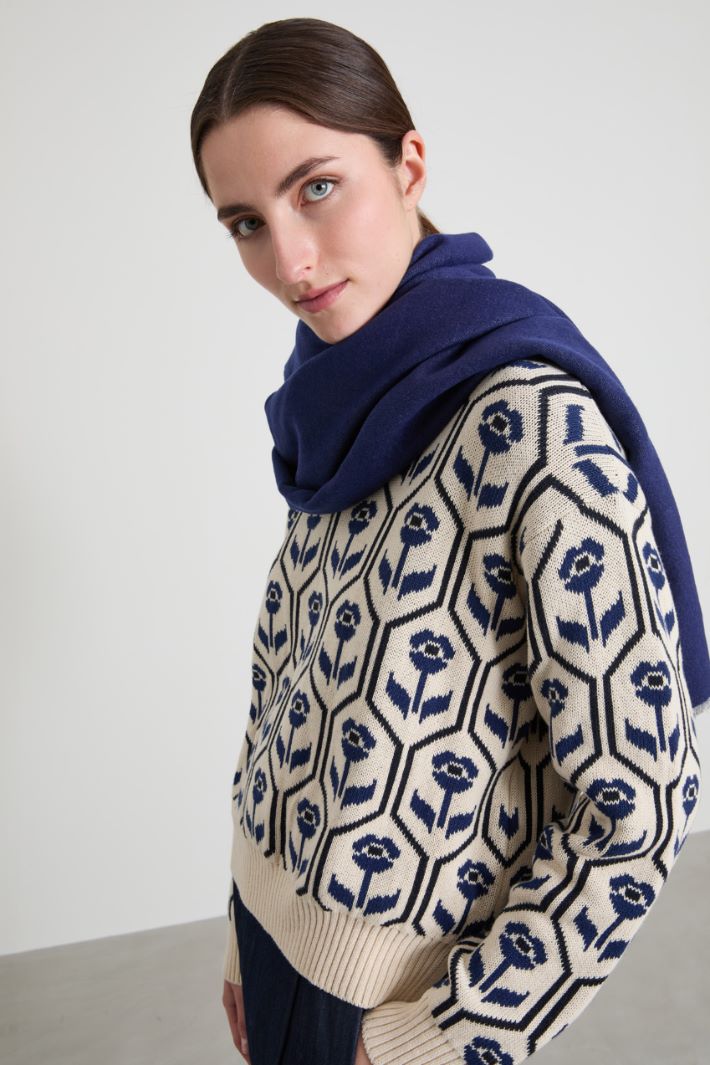 Soft viscose stole Intrend - 2