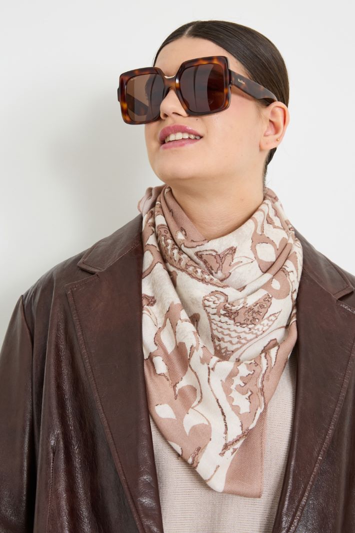Viscose and wool stole Intrend