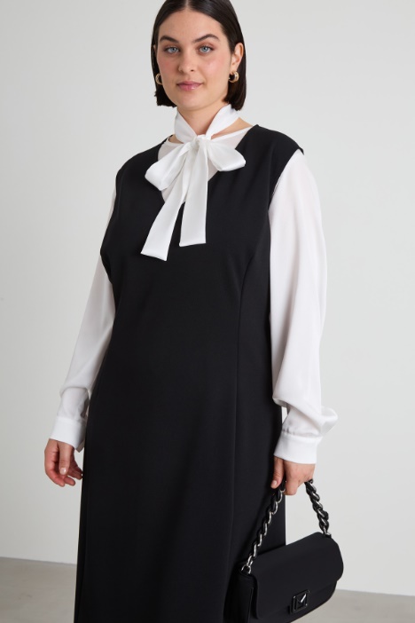 Abito smanicato in jersey crépe