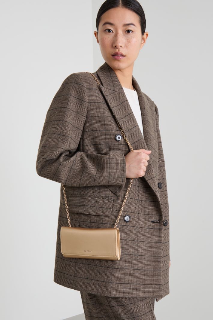Mini bag laminata con tracolla Intrend - 3