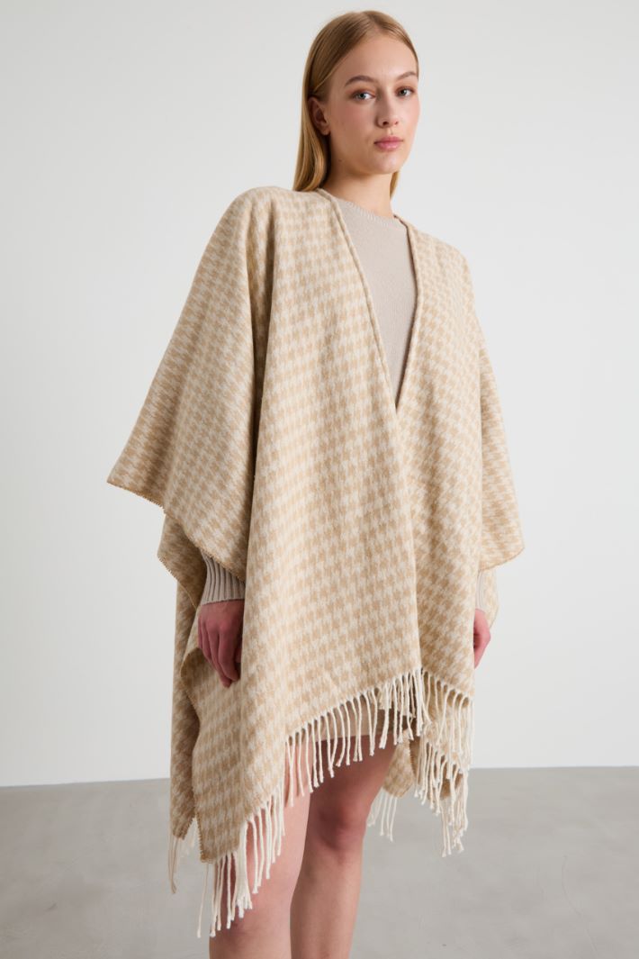 Poncho in yarn-dyed fabric Intrend - 3