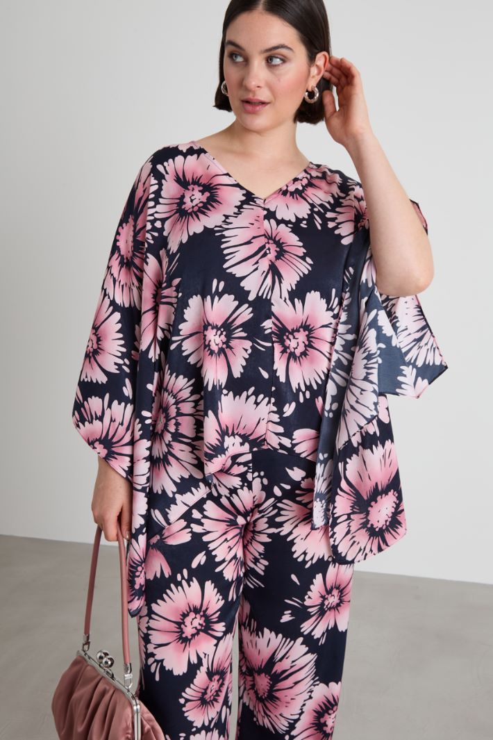 Printed satin poncho Intrend - 3