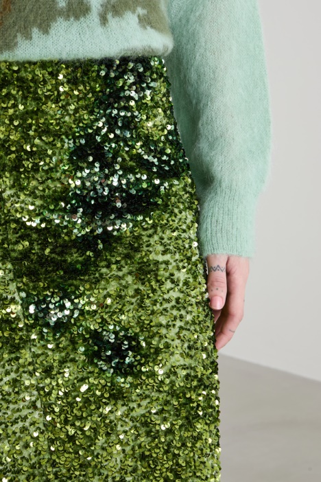 Falda de chenilla y lentejuelas