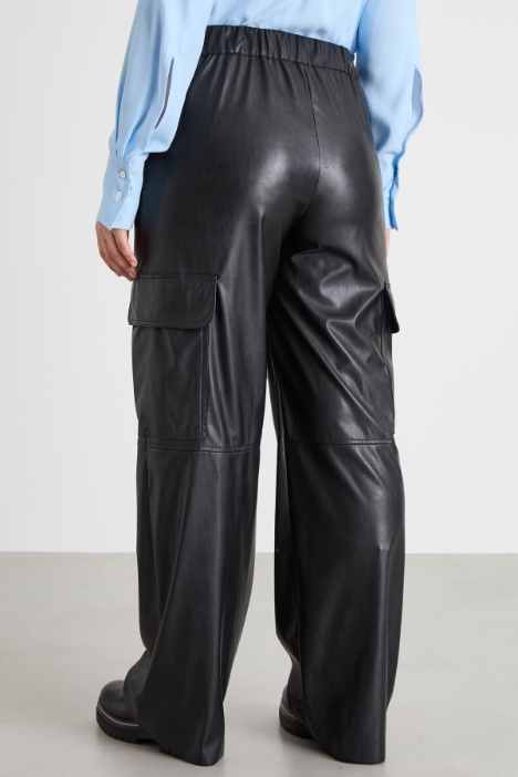 Pantaloni in similpelle