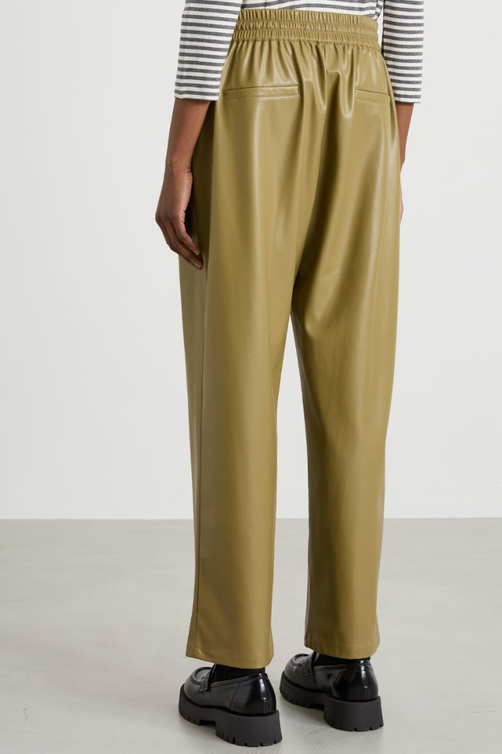 Faux leather joggers Intrend - 3