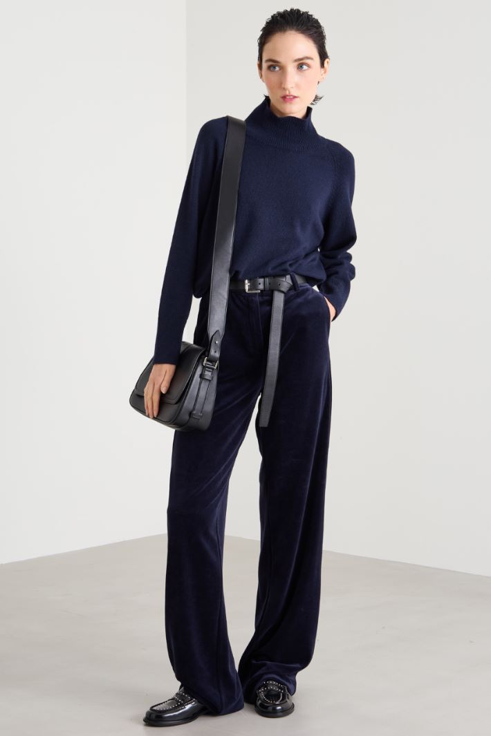 Straight-fit chenille trousers Intrend