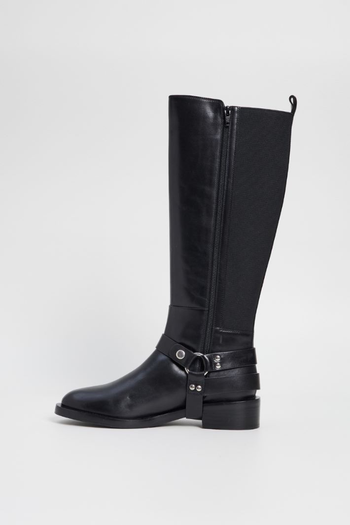 Buckled leather boots Intrend - 3