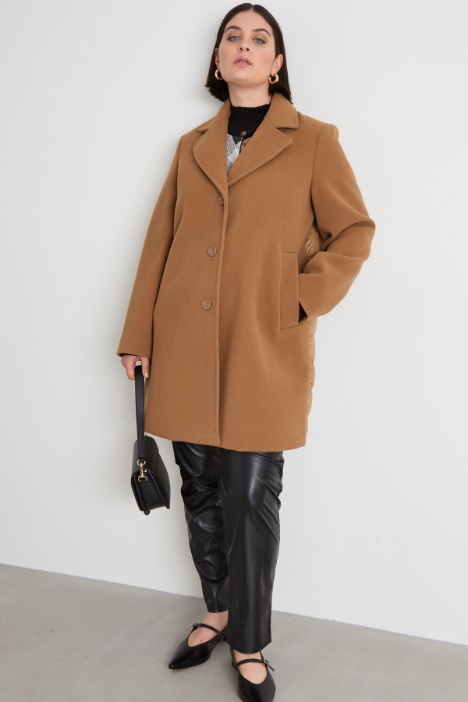 Cappotto con retro imbottito