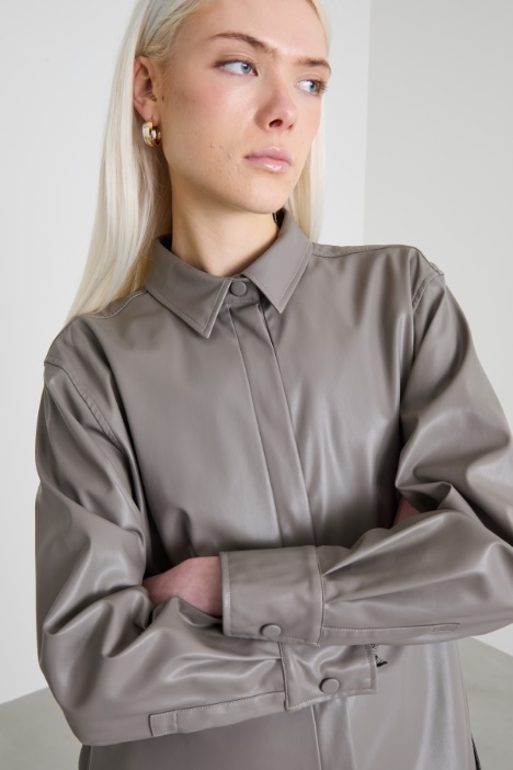 Giacca a camicia in similpelle