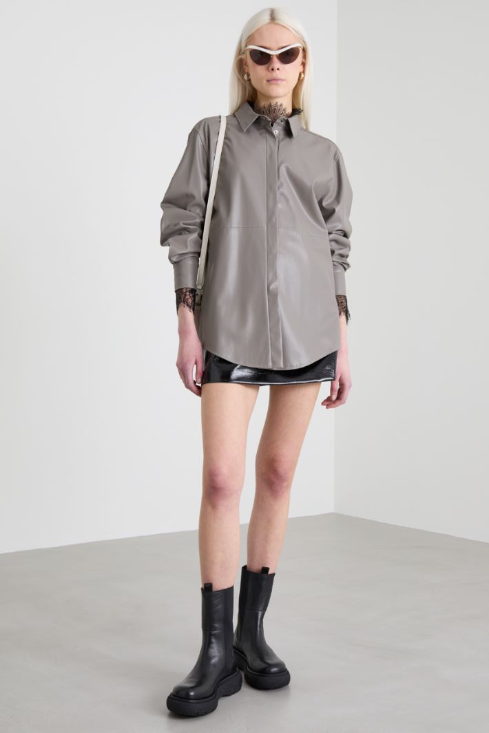 Giacca a camicia in similpelle