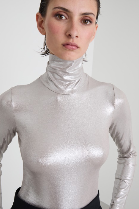 Body laminato a collo alto