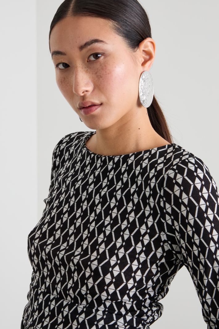 T-shirt con arricciatura Intrend - 4