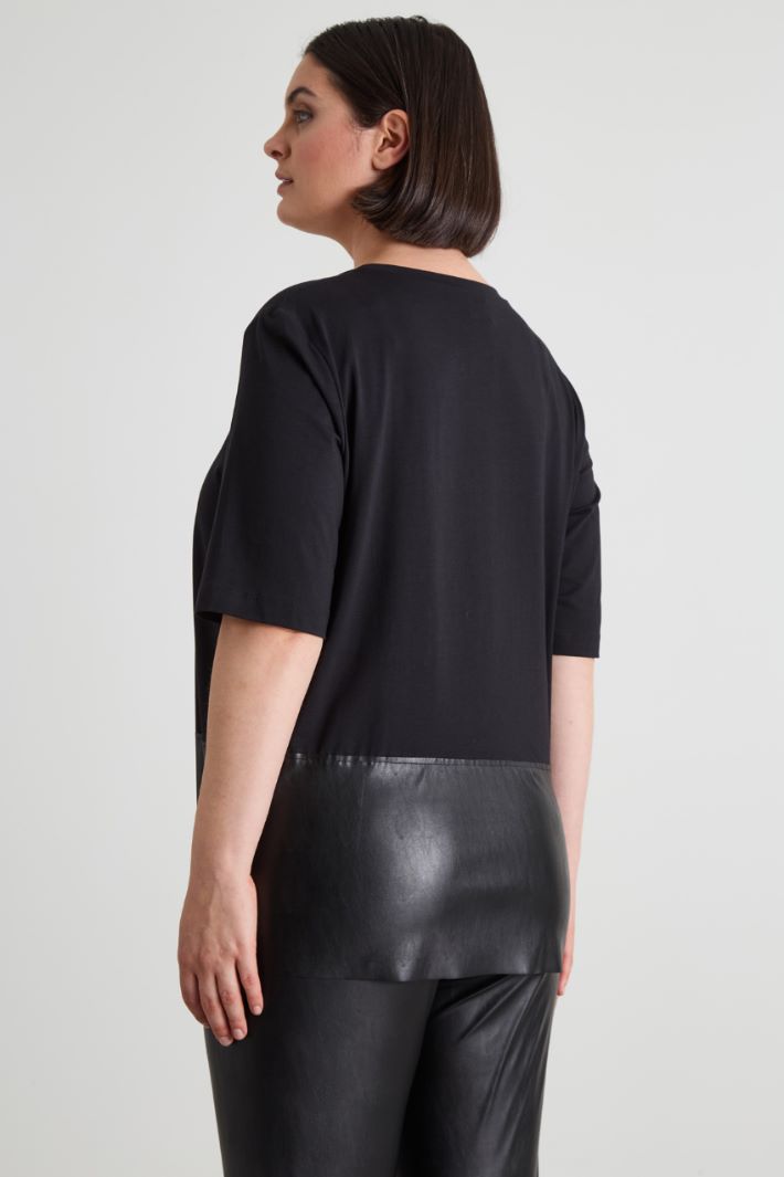 T-shirt con fondo in similpelle Intrend - 2