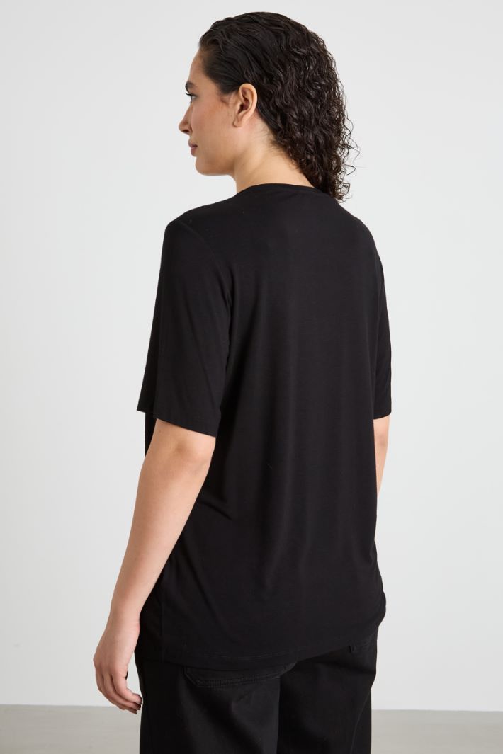 T-shirt in jersey di viscosa Intrend - 2