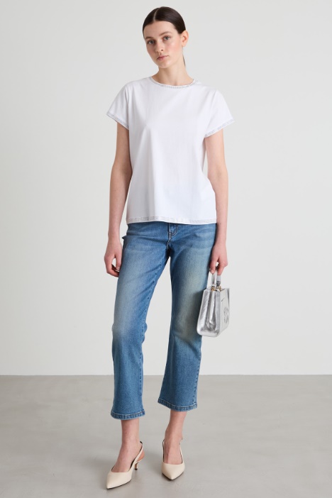 T-shirt con ricamo di strass Intrend