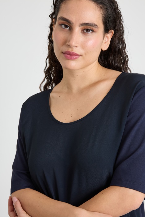 T-shirt in crépe e jersey