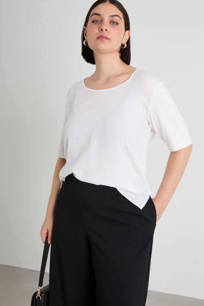 T-shirt in crépe e jersey Intrend
