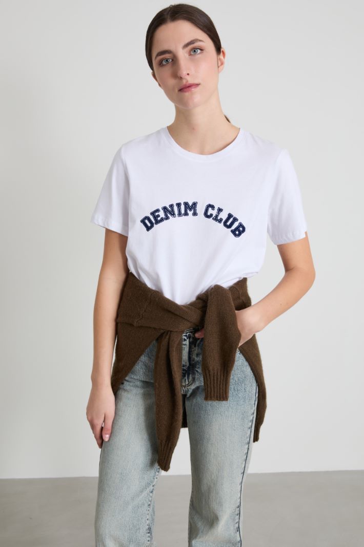 T-shirt con stampa Intrend