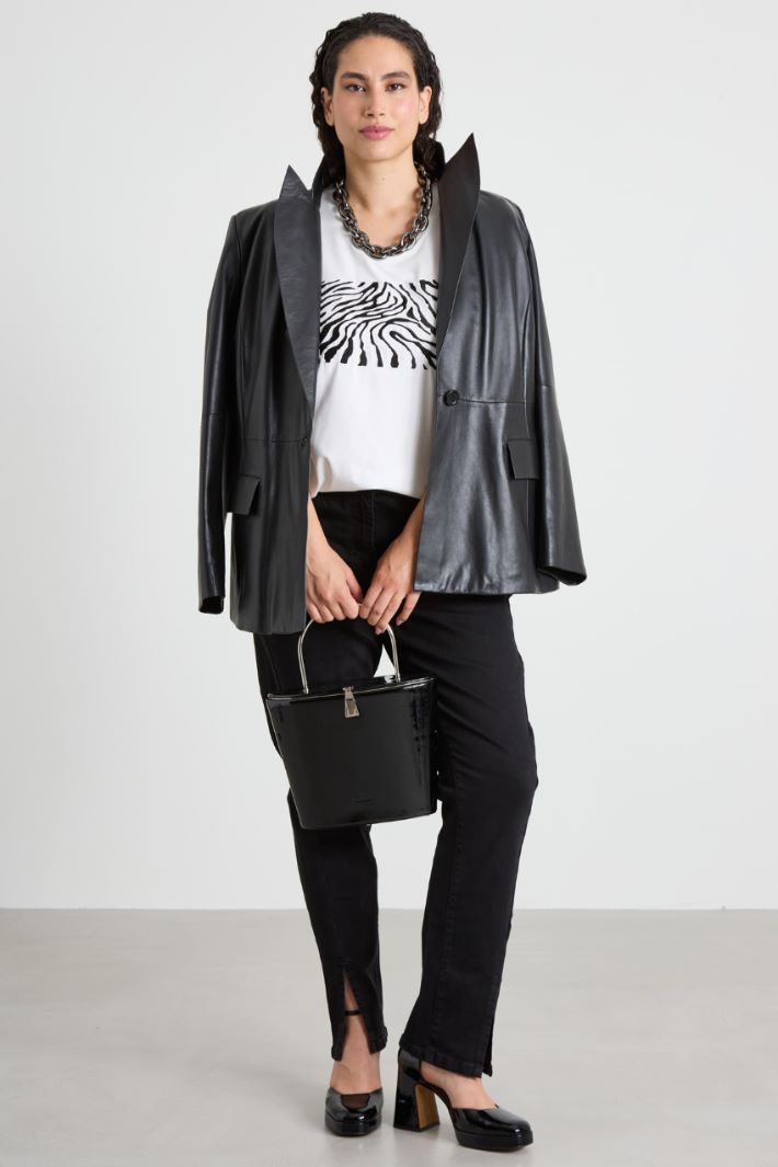 T-shirt con ricamo Intrend - 3