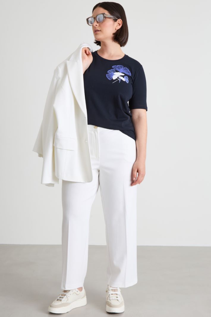 T-shirt con ricamo Intrend - 3