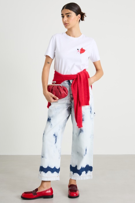 T-shirt con stampa e ricamo Intrend