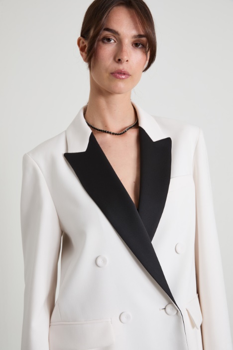 Blazer con collo in satin