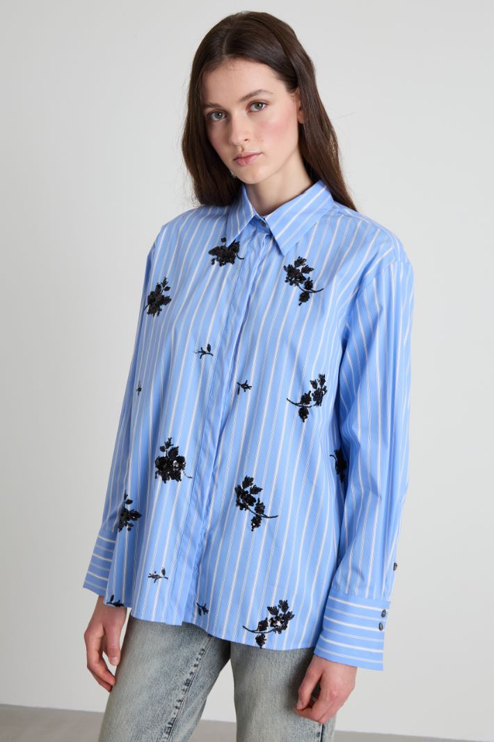 Embroidered shirt Intrend