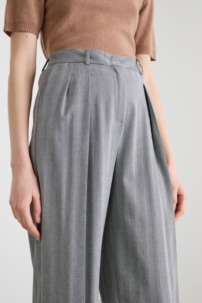 Wide-leg trousers Intrend - 4