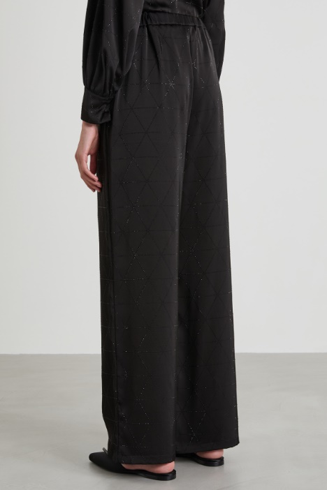 Pantaloni fluidi ampi