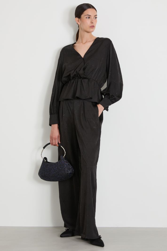 Flowing wide-fit trousers Intrend