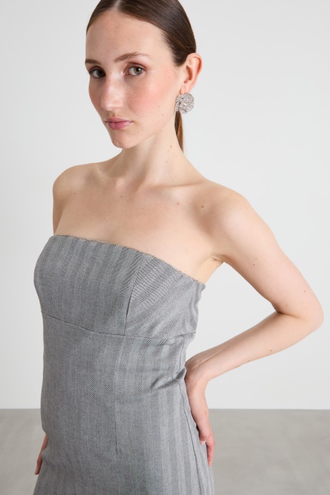 Abito a tubino smanicato