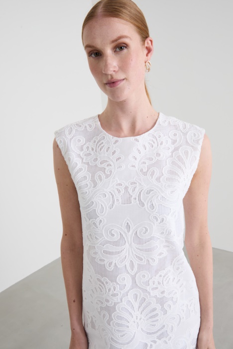 Abito svasato in pizzo