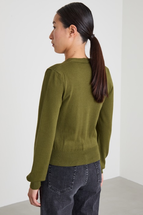 Cardigan con bottoni gioiello