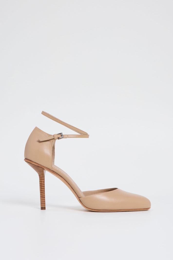 Leather Mary Janes Intrend