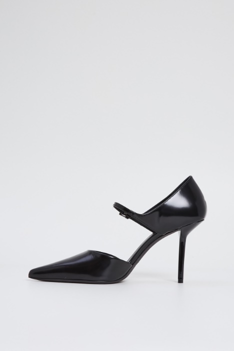 Décolleté in pelle