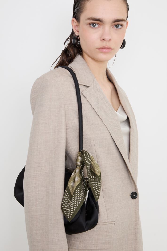 Silk twill pochette Intrend