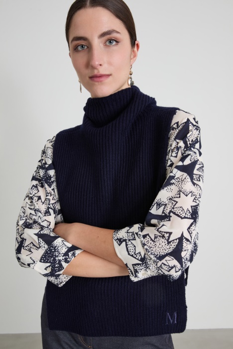 Collo in maglia con passamontagna