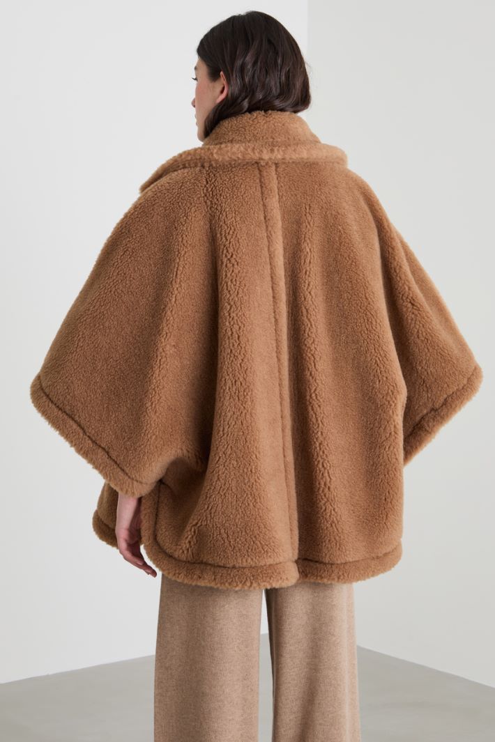 Camel and silk cape Intrend - 2