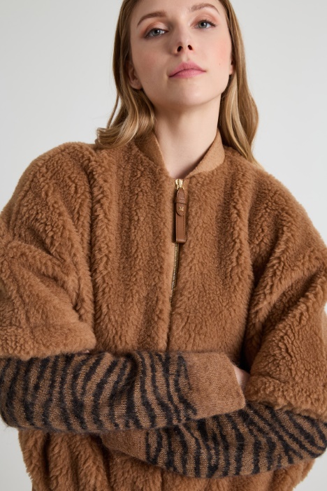 Cappa bomber in tessuto peluche