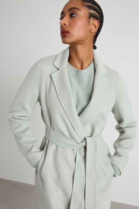 Cappotto con cintura