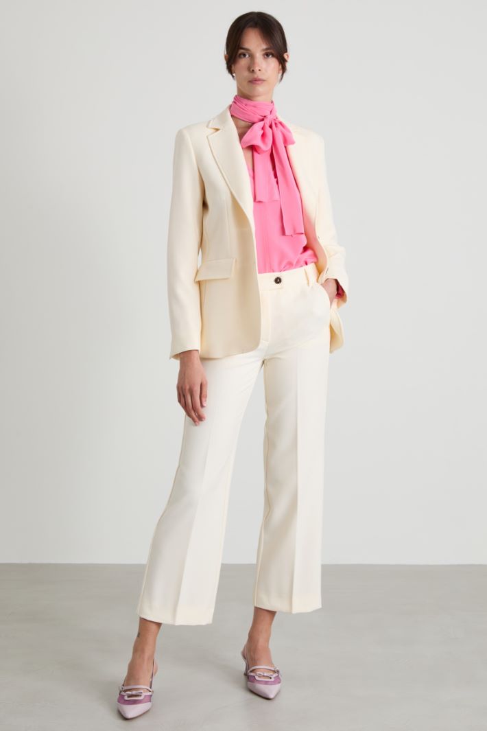 Semi-fitted blazer Intrend - 3