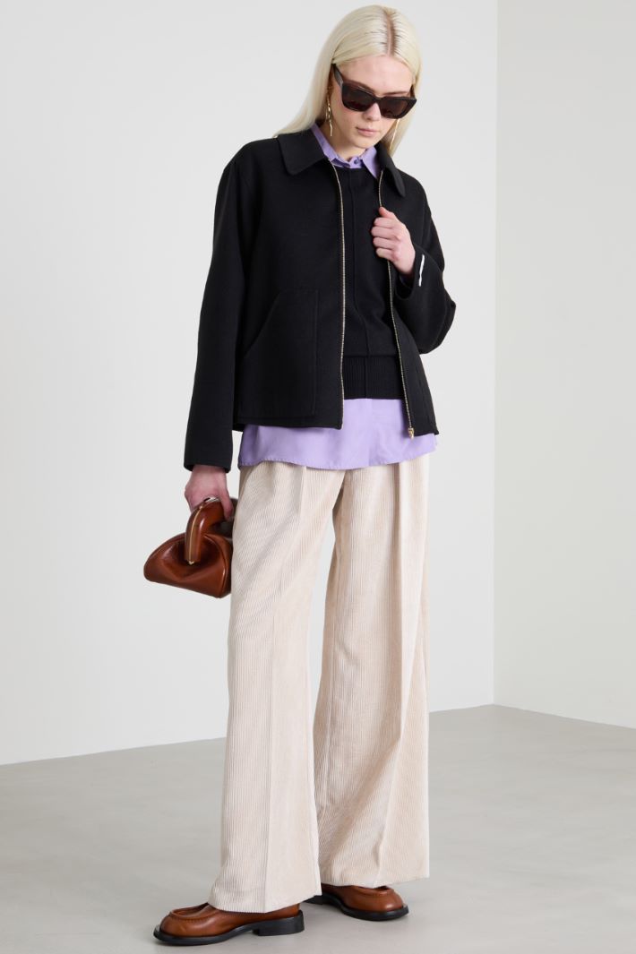 Giacca in doppio tessuto con zip Intrend