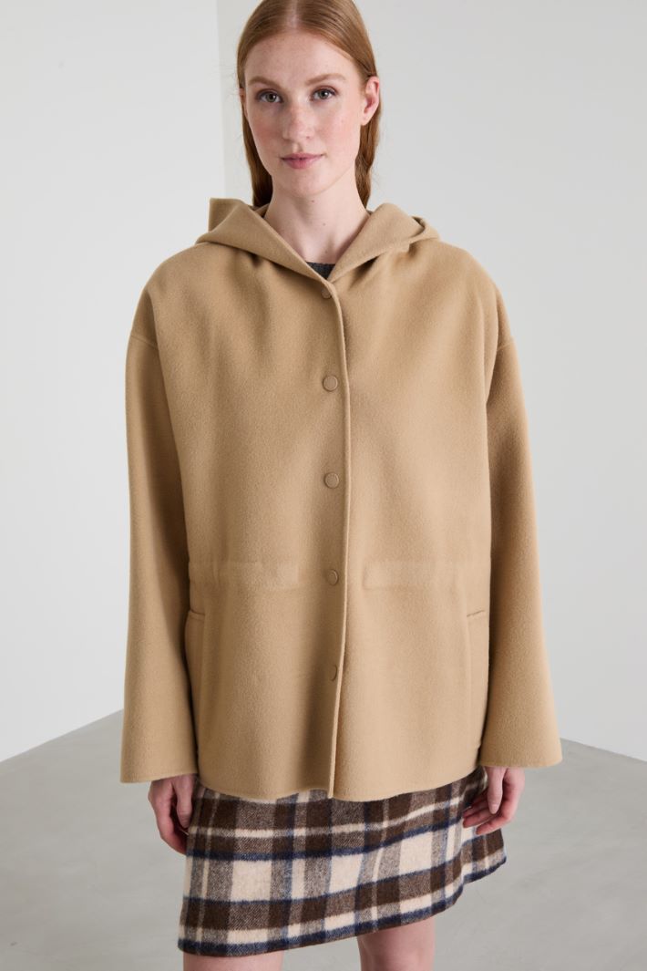 Cappotto corto con cappuccio Intrend - 2