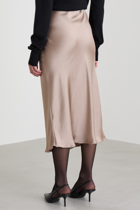 Gonna longuette in raso