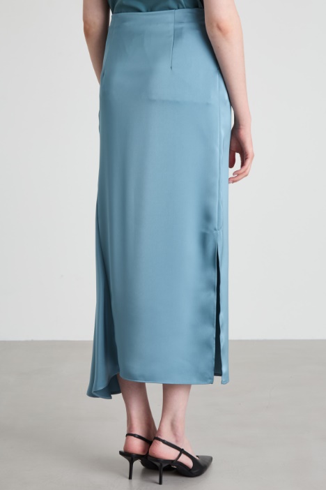 Gonna in raso con godet