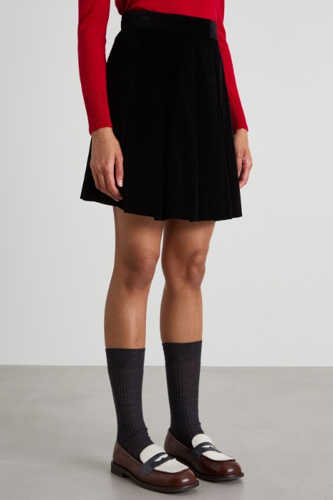 Minifalda plisada de terciopelo